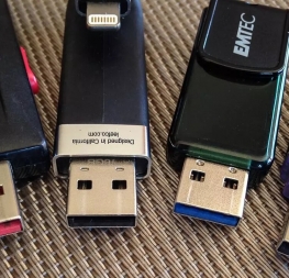 How durable are USB flash drives and their stored data?