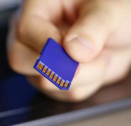 How long will my SD card last before it goes bad?