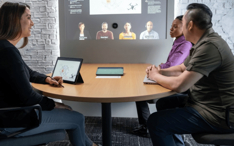 Así será el teletrabajo del futuro, según la visión de Microsoft